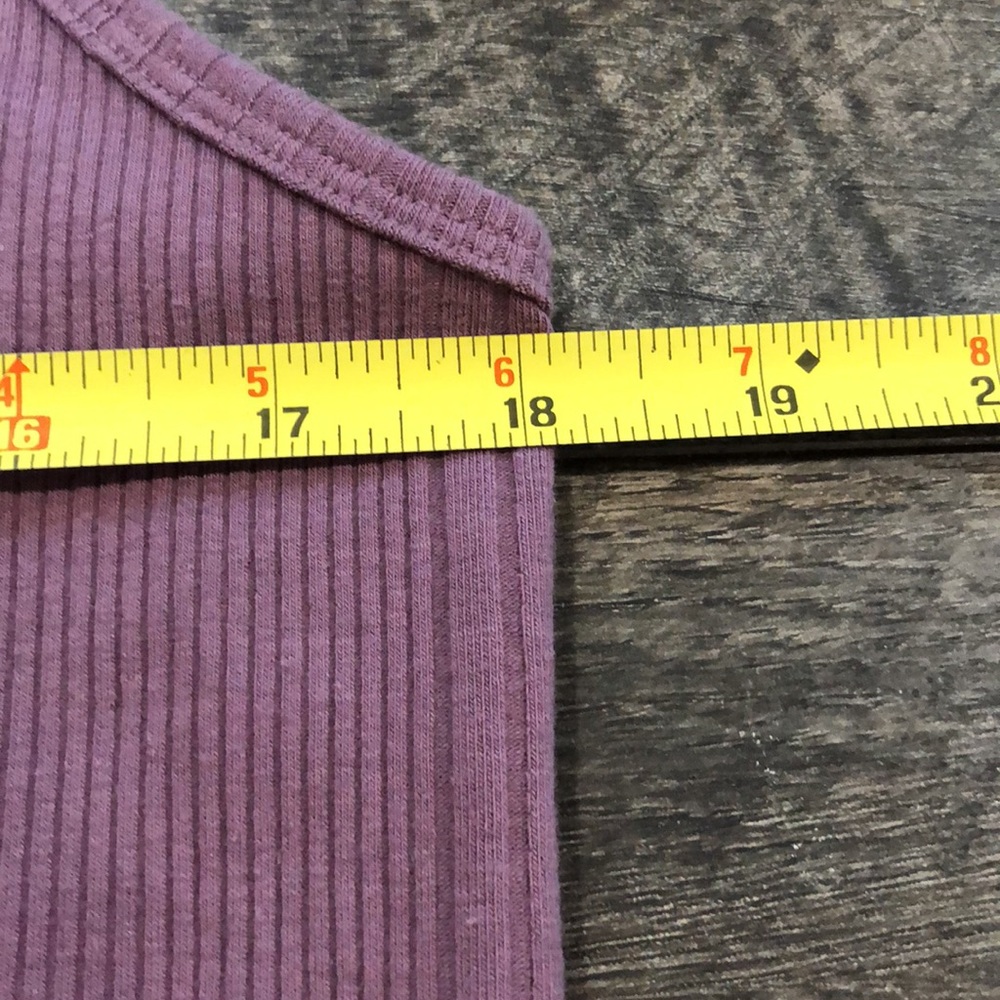 A NEW DAY PURPLE 1/2 BITTON RIBBED TANK (L) - Picture 3 of 6